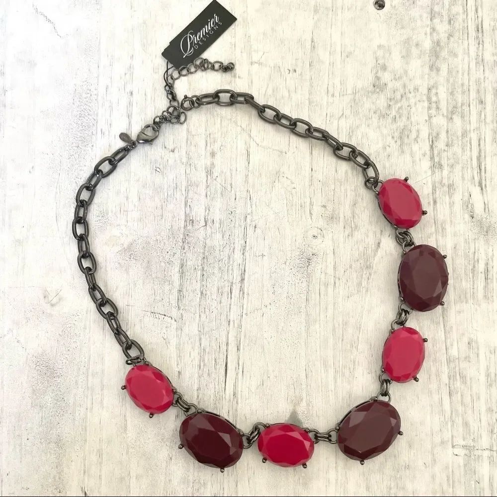 Premier Designs Berrylicious necklace